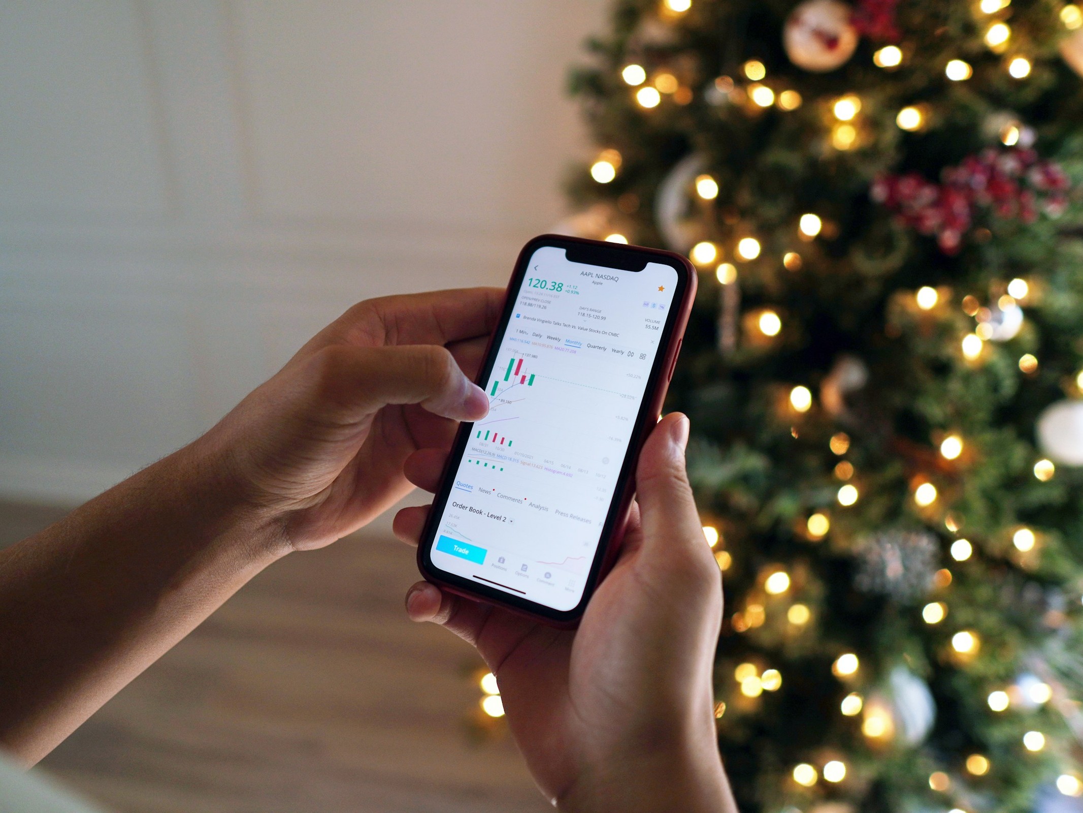 man trading - Prop Firms That Allow Copy Trading