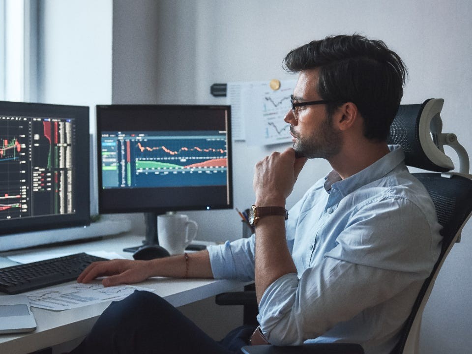 man focused -  Best Strategy to Pass Prop Firm Challenge